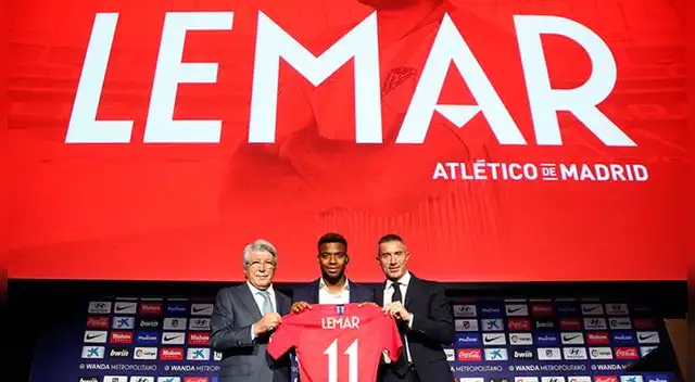 Atlético de Madrid presentó al volante francés en el Wanda Metropolitano | Video | Youtube