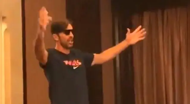 Gianluigi Buffón se divierte en la concentración del PSG. Captura: Video 