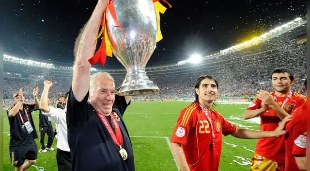 Luis Aragones: Real Federación Española le rendirá homenaje mediante un documental por la Eurocopa 2008 | Twitter