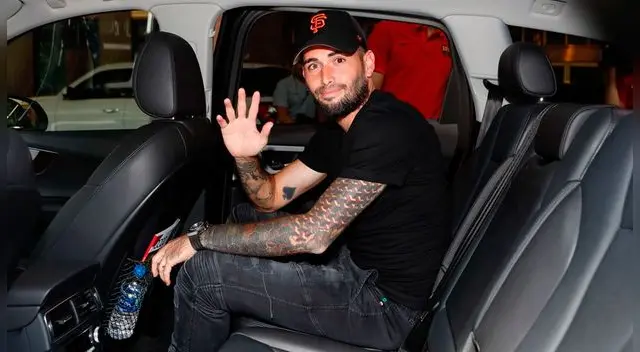 Aleix Vidal dejando la concentración del Barcelona en Estados Unidos.