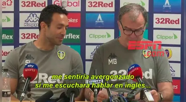 Marcelo Bielsa: El 'Loco' dejo en evidencia la dificultad que tiene para pronunciar las palabras en inglés | Video