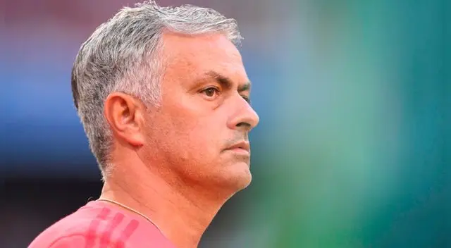 José Mourinho: "El Liverpool lo está comprando todo y a todos". José Mourinho: "El Liverpool lo está comprando todo y a todos".