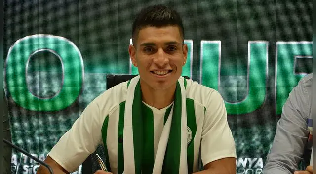 Esta sería la quinta experiencia en el extranjero del centrocampista de la selección peruana.