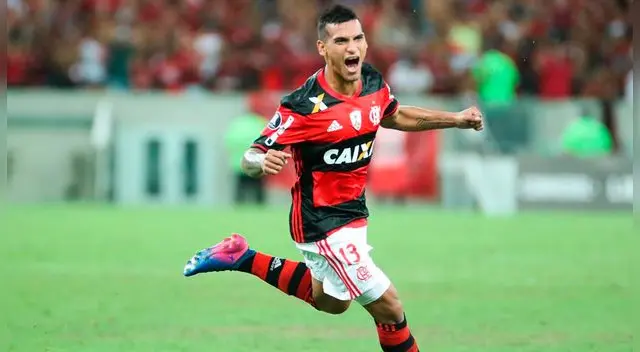 Miguel Trauco se quedará en Flamengo siendo suplente