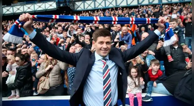 Steven Gerrard solo jugó en el Liverpool de Inglaterra y en el Los Angeles Galaxy de la MLS. | Foto: Getty Images