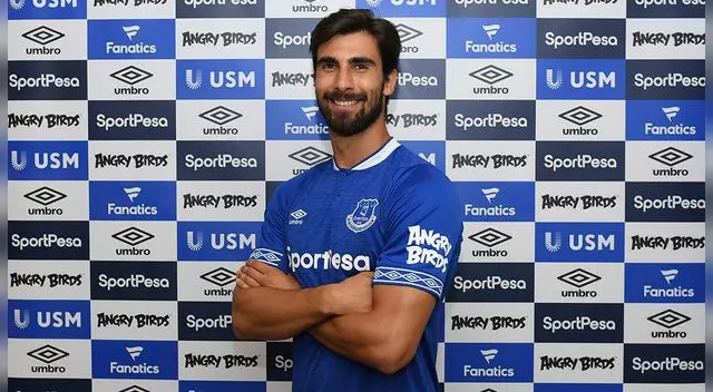 André Gomes posa con la camiseta del Everton. André Gomes posa con la camiseta del Everton.
