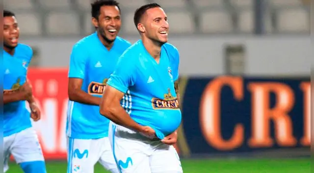 Sporting Cristal vs Ayacucho FC: Emanuel Herrera anota golazo de tiro libre y estira su racha como goleador en Sporting Cristal | Torneo Apertura 2018