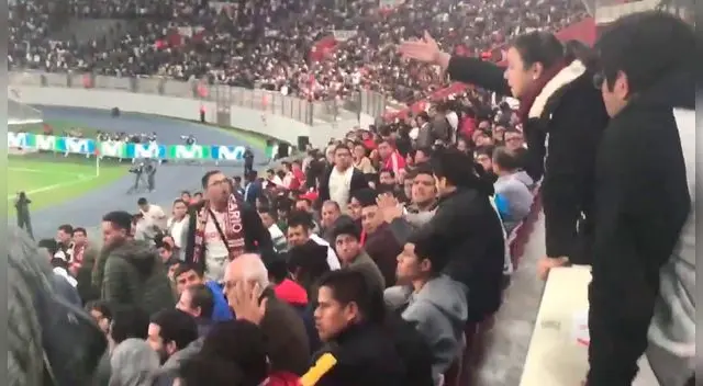Universitario vs Alianza Lima: hincha gritó gol de Affonso y fue retirado del estadio. Video: Latina Universitario vs Alianza Lima: hincha gritó gol de Affonso y fue retirado del estadio. Video: Latina