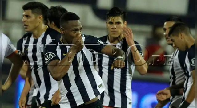 Alianza Lima venció 1-0 a Ayacucho FC y todavía sueña con el Torneo Apertura | Foto: Líbero