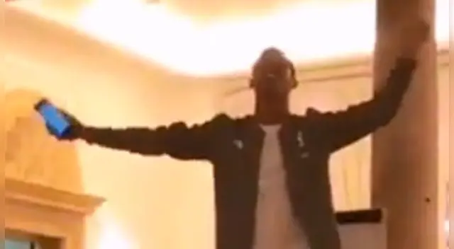 Cristiano Ronaldo realiza divertido baile en la concentración de Juventus. Cristiano Ronaldo realiza divertido baile en la concentración de Juventus.