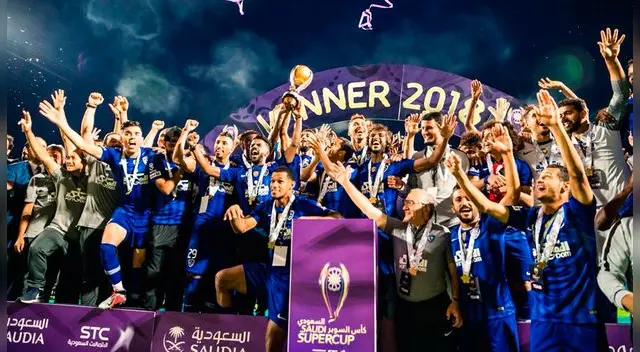 André Carrillo se coronó campeón con el Al Hilal en la Supercopa de Arabia Saudita.