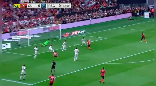 PSG vs. Guingamp: Gianluigi Buffon silenció bocas con esta tremenda atajada [VIDEO]