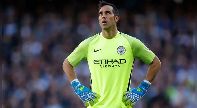 Manchester City: Claudio Bravo se lesiona de gravedad y se perdería el resto de la temporada en la Premier League Manchester City: Claudio Bravo se lesiona de gravedad y se perdería el resto de la temporada en la Premier League