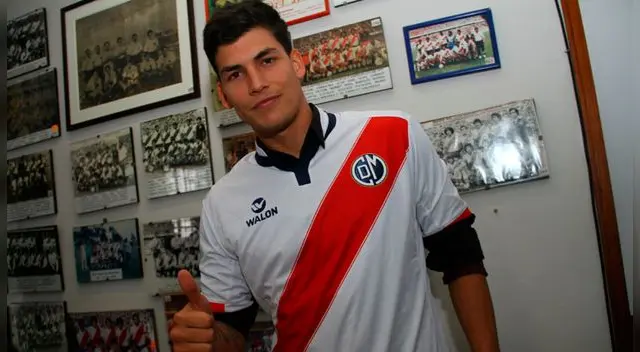 Iván Bulos: Delantero aseguró que vuelve a casa y espera repetir lo hecho en el 2015 Iván Bulos: Delantero aseguró que vuelve a casa y espera repetir lo hecho en el 2015