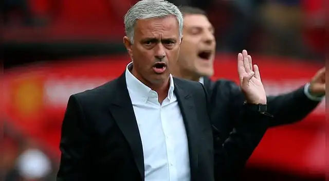 José Mourinho no soportó cuestionamientos a su plantel y explotó con periodista [VIDEO]