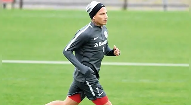 Paolo Guerrero es pedido por la hinchada del Inter. Paolo Guerrero es pedido por la hinchada del Inter.