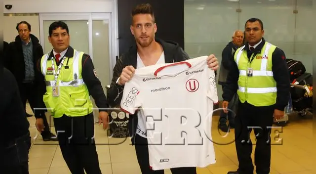 Germán Denis llegó a Lima para jugar por Universitario.