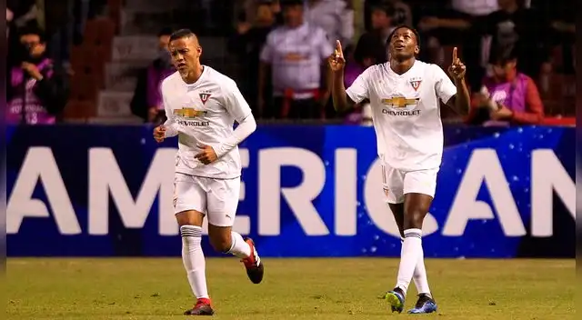 Anderson Julio celebra el gol del triunfo de LDU de Quito ante Deportivo Cali. Anderson Julio celebra el gol del triunfo de LDU de Quito ante Deportivo Cali.