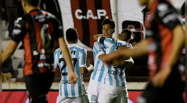 Racing Club vence 3-0 a Patronato EN VIVO: chocan por la Superliga Argentina. Racing Club vence 3-0 a Patronato EN VIVO: chocan por la Superliga Argentina.
