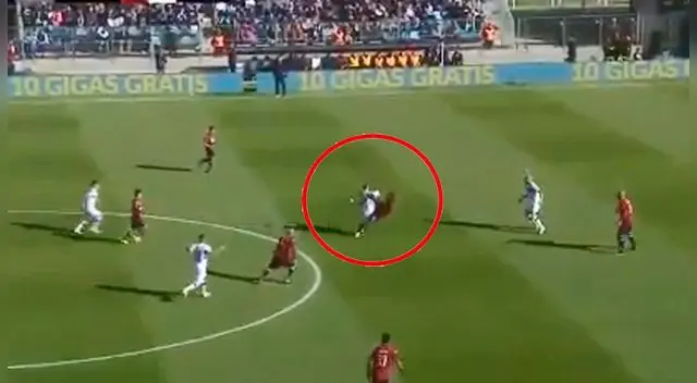Superliga Argentina: Miguel Araujo y la temeraria jugada que pudo costarle la roja con Tallares | VIDEO Superliga Argentina: Miguel Araujo y la temeraria jugada que pudo costarle la roja con Tallares | VIDEO