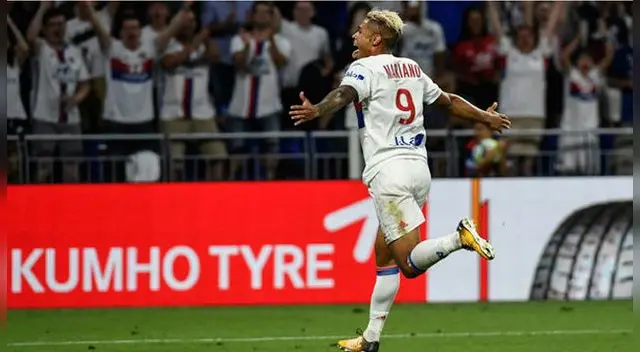 Mariano también es pretendido por el Sevilla. Mariano también es pretendido por el Sevilla.