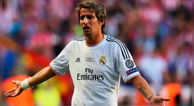 Real Madrid: Fábio Coentrão es nuevo jugador del Río Ave Real Madrid: Fábio Coentrão es nuevo jugador del Río Ave