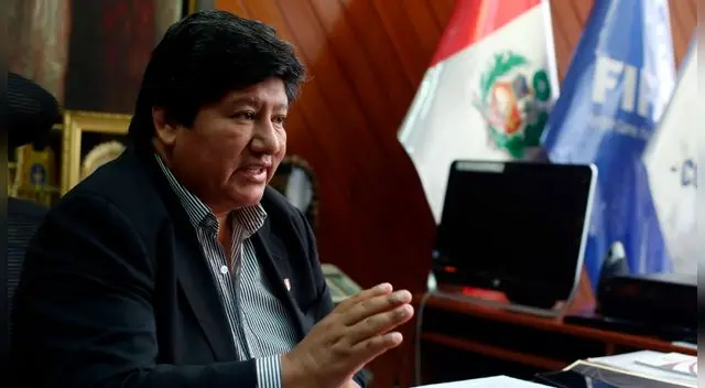  Selección Peruana: Edwin Oviedo no viajó con la selección y dará pasaporte a Fiscalía
