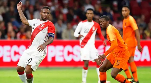 Foto: AFP. Postales de la derrota que sufrió Perú ante Holanda por 2-1 en amistoso por fecha FIFA 
