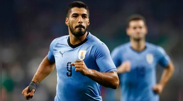 Uruguay masacró 4-1 a México con doblete de Luis Suárez en partido amistoso Uruguay masacró 4-1 a México con doblete de Luis Suárez en partido amistoso