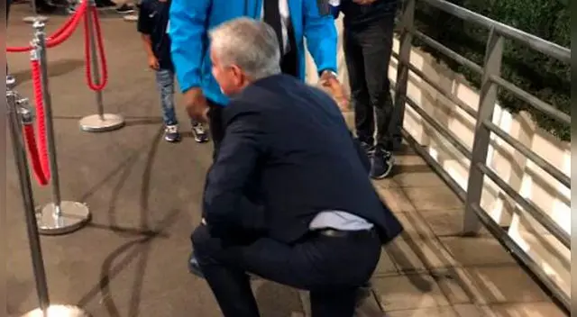 España vs Inglaterra: José Mourinho sufrió aparatosa caída en la previa del encuentro | FOTO España vs Inglaterra: José Mourinho sufrió aparatosa caída en la previa del encuentro | FOTO