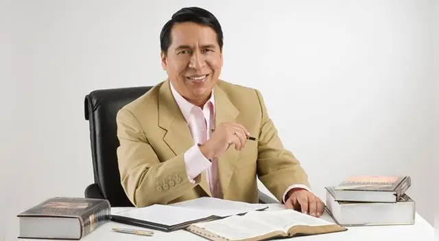 Alberto Santana, asegura que compró la explanada del estadio de Matute. Alberto Santana, asegura que compró la explanada del estadio de Matute.