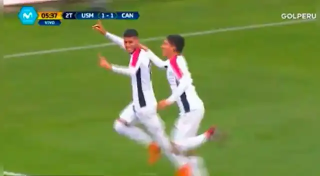 Junior Huerto celebra su golazo de tiro libre con San Martín a Cantolao.
