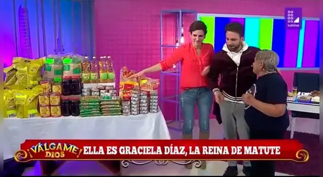 Alianza Lima: Peluchín y Gigi Mitre regalaron una canasta gigante a La tía Chela 'Reina de Matute' │ VIDEO Alianza Lima: Peluchín y Gigi Mitre regalaron una canasta gigante a La tía Chela 'Reina de Matute' │ VIDEO