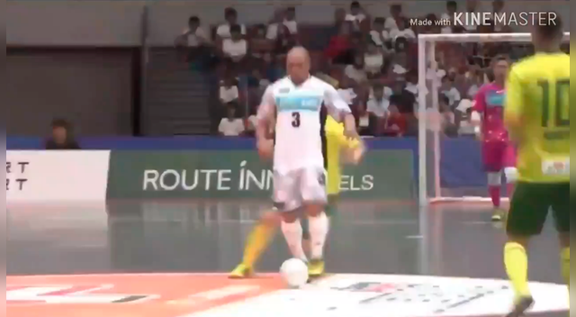 Youtube, Roberto Carlos: El lateral brasileño reparte su magia en la Liga de fútbol sala de Japón | Video Youtube, Roberto Carlos: El lateral brasileño reparte su magia en la Liga de fútbol sala de Japón | Video