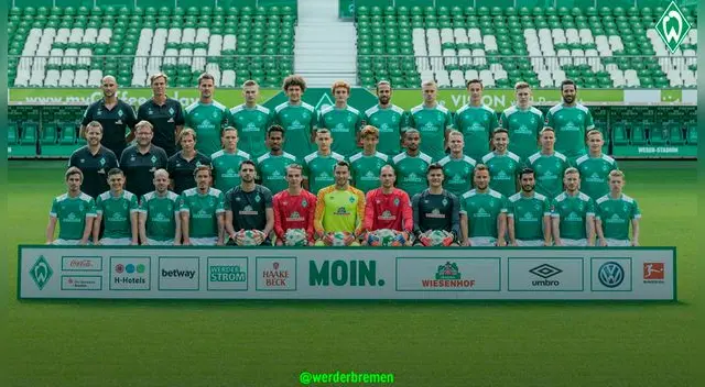 Claudio Pizarro regresó por cuarta vez al Werder Bremen. Claudio Pizarro regresó por cuarta vez al Werder Bremen.