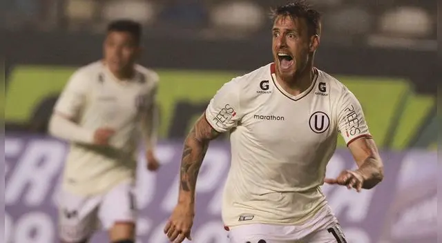 Germán Denis será el encargado de patear los penales en Universitario en el Torneo Clausura Germán Denis será el encargado de patear los penales en Universitario en el Torneo Clausura