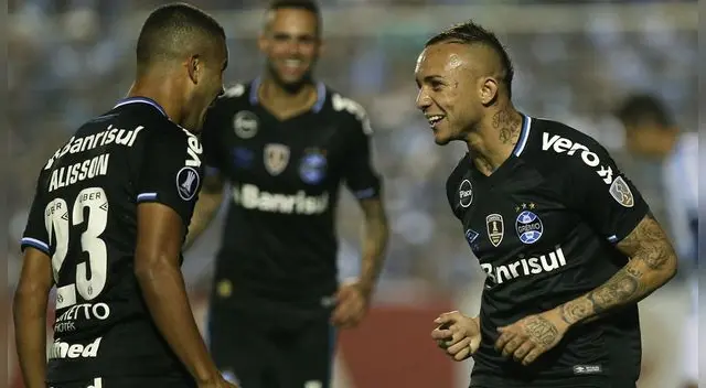 Atlético Tucumán cayó 2-0 ante Gremio por los cuartos de la Copa Libertadores. Atlético Tucumán cayó 2-0 ante Gremio por los cuartos de la Copa Libertadores.