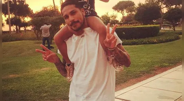 Paolo Guerrero alentó a su hija menor en un concurso musical.