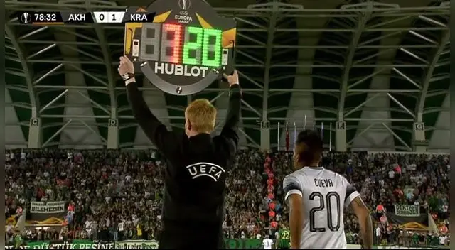 Cueva debutó en la Europa League en el triunfo de Krasnodar