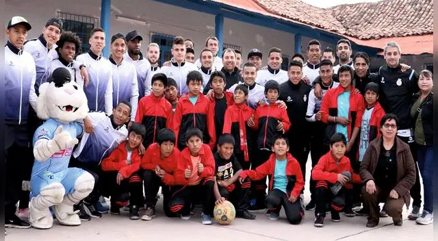 Real Garcilaso marcha puntero en el Torneo Clausura. Real Garcilaso marcha puntero en el Torneo Clausura.