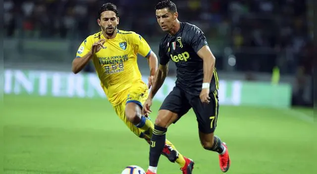 Juventus, con gol de Cristiano Ronaldo, venció por 2-0 a Frosinone en la Serie A Juventus, con gol de Cristiano Ronaldo, venció por 2-0 a Frosinone en la Serie A