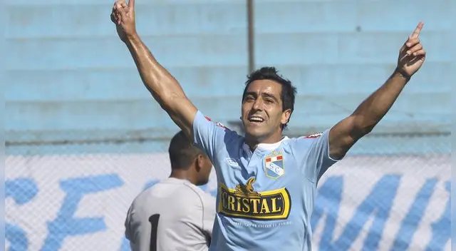 Miguel Ximénez celebra un gol durante su etapa en Sporting Cristal. Miguel Ximénez celebra un gol durante su etapa en Sporting Cristal.