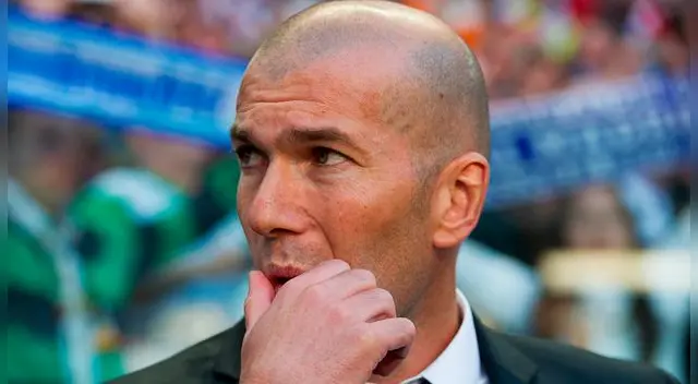 Zinadine Zidane interesa al Manschester United, pero uno de sus grandes amigos lo convencería para que llegue a otra liga Zinadine Zidane interesa al Manschester United, pero uno de sus grandes amigos lo convencería para que llegue a otra liga