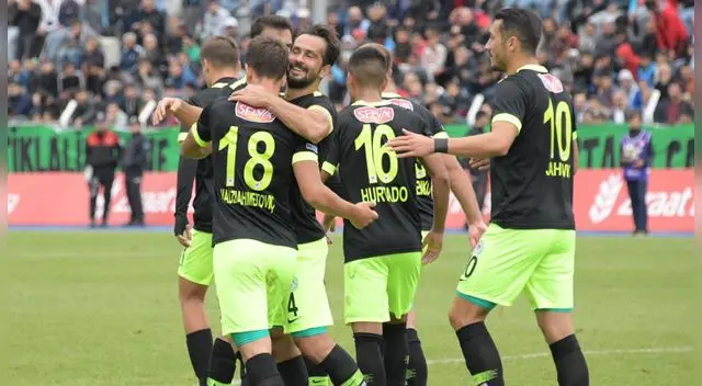 Paolo Hurtado y sus asistencias en la goleada del Konyaspor | Video | Selección Peruana. Paolo Hurtado y sus asistencias en la goleada del Konyaspor | Video | Selección Peruana.