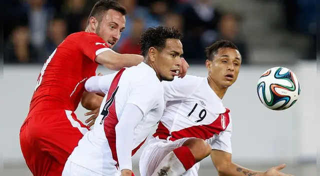 Alexander Callens podría tener minutos en la era Ricardo Gareca. Alexander Callens podría tener minutos en la era Ricardo Gareca.