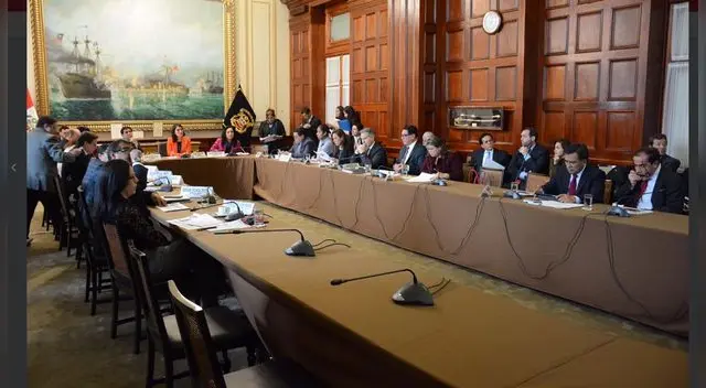 Edwin Oviedo: Integrantes de la FPF y la Conmebol asistieron al congreso para evaluar derogación de la 'Ley de Fortalecimiento' Edwin Oviedo: Integrantes de la FPF y la Conmebol asistieron al congreso para evaluar derogación de la 'Ley de Fortalecimiento'