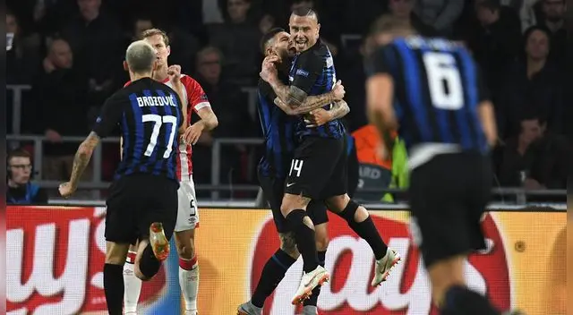 Inter de Milán venció 2-1 al PSV por la Champions League.