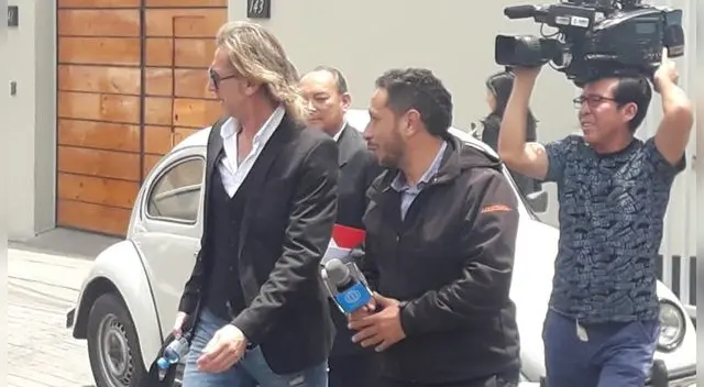 Ricardo Gareca fue a la fiscalía por demanda de Paolo Guerrero al Swissotel Ricardo Gareca fue a la fiscalía por demanda de Paolo Guerrero al Swissotel