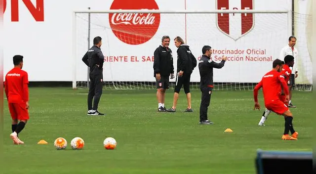 Selección peruana: Ricardo Gareca se hizo presente en los trabajos de hoy en la Videna. Selección peruana: Ricardo Gareca se hizo presente en los trabajos de hoy en la Videna.