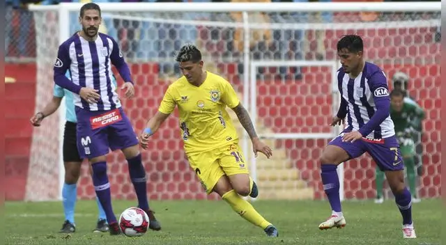 Jeremías Bogado, durante el partido entre Comerciantes Unidos y Alianza Lima. Jeremías Bogado, durante el partido entre Comerciantes Unidos y Alianza Lima.